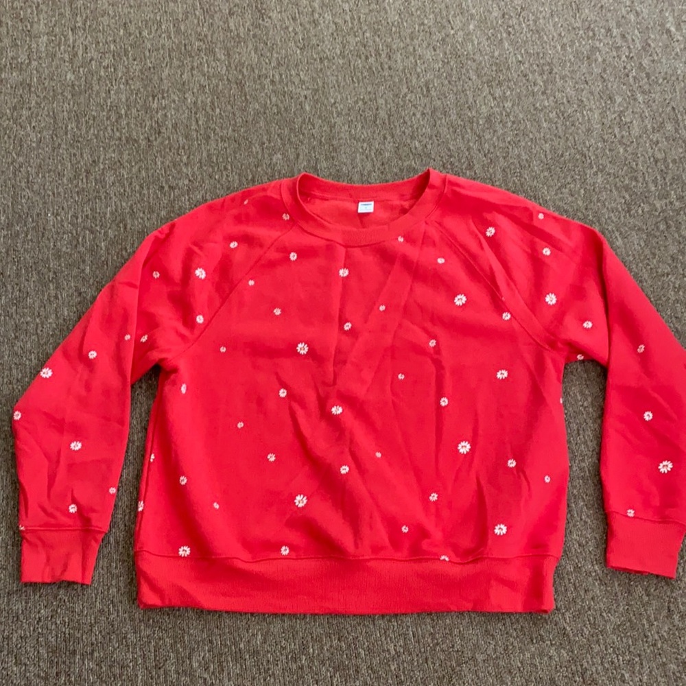 Old Navy red sweatshirt with daisies